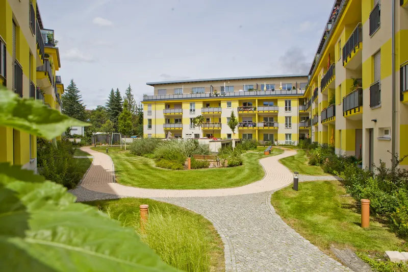 helle 5-Zi-Whg, in Karlshorst, 2 Bäder, große umlaufende Dachterrasse, Aufzug — photo 1